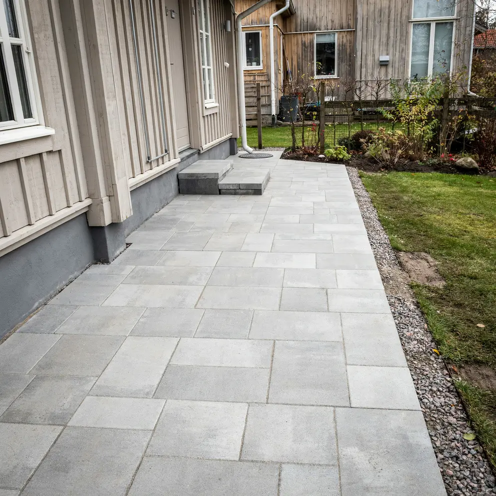 stenlaggning runt huset i taby danderyd sollentuna